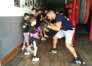 cours de baby boxe de 4 ans à 6 ans 